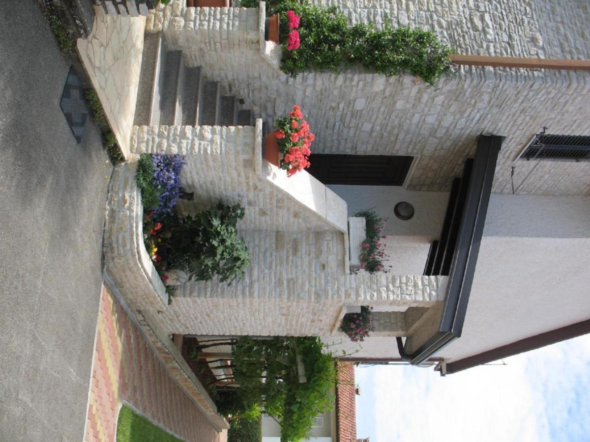 Apartmani Villa Otilija Poreč Eksteriør billede