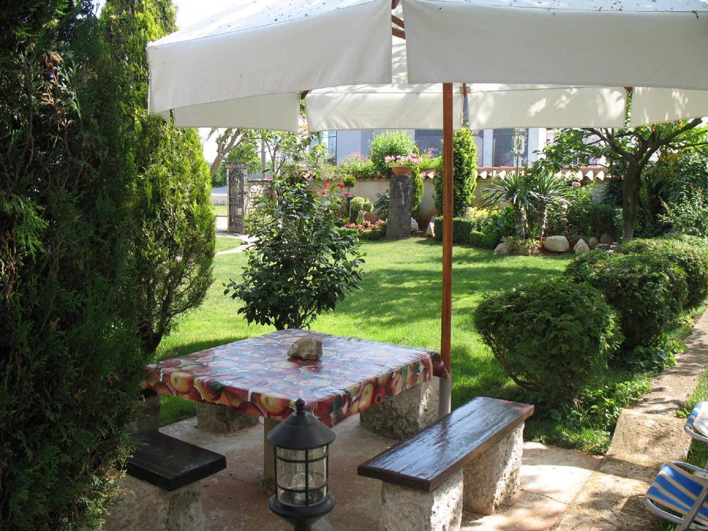 Apartmani Villa Otilija Poreč Eksteriør billede